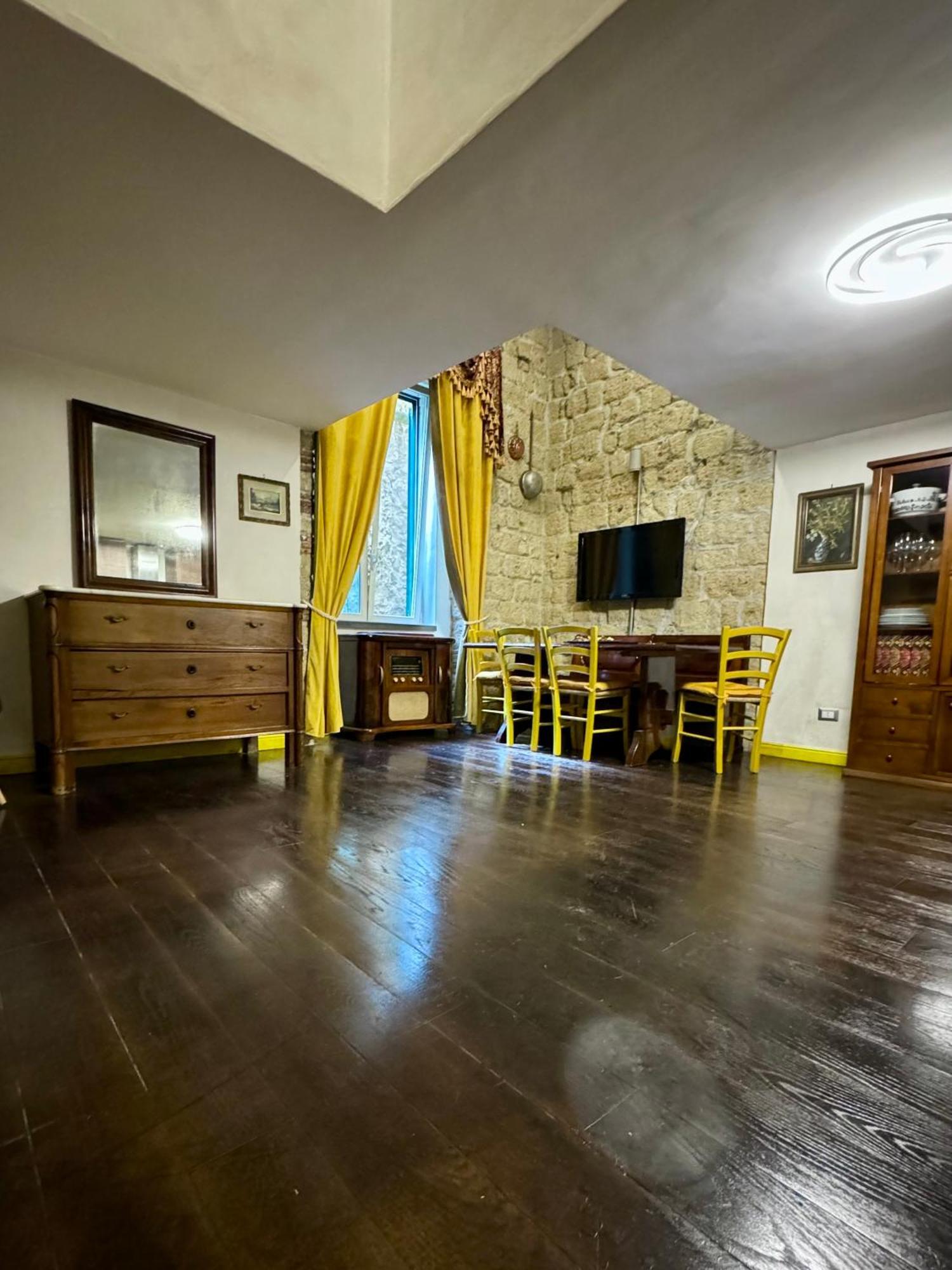 Apartament Carlito'S House- Un'Intera Casa Al Centro Storico Neapol Zewnętrze zdjęcie