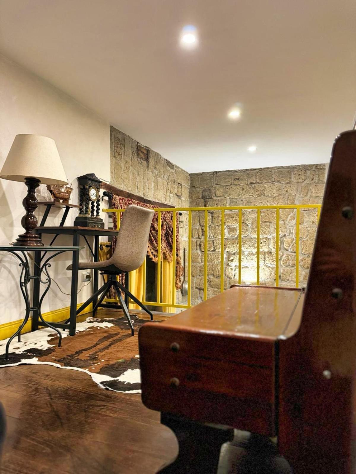 Apartament Carlito'S House- Un'Intera Casa Al Centro Storico Neapol Zewnętrze zdjęcie