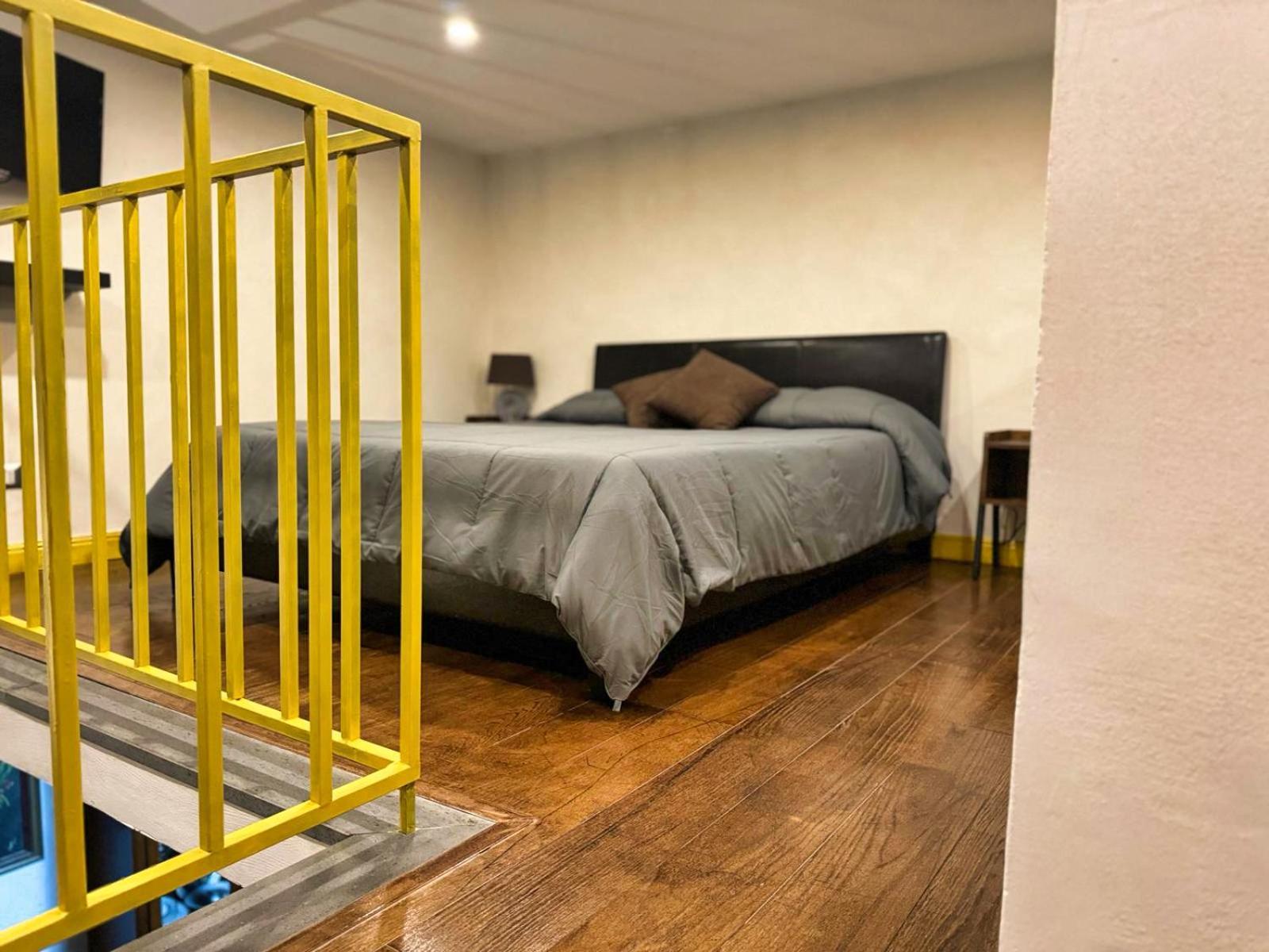 Apartament Carlito'S House- Un'Intera Casa Al Centro Storico Neapol Zewnętrze zdjęcie