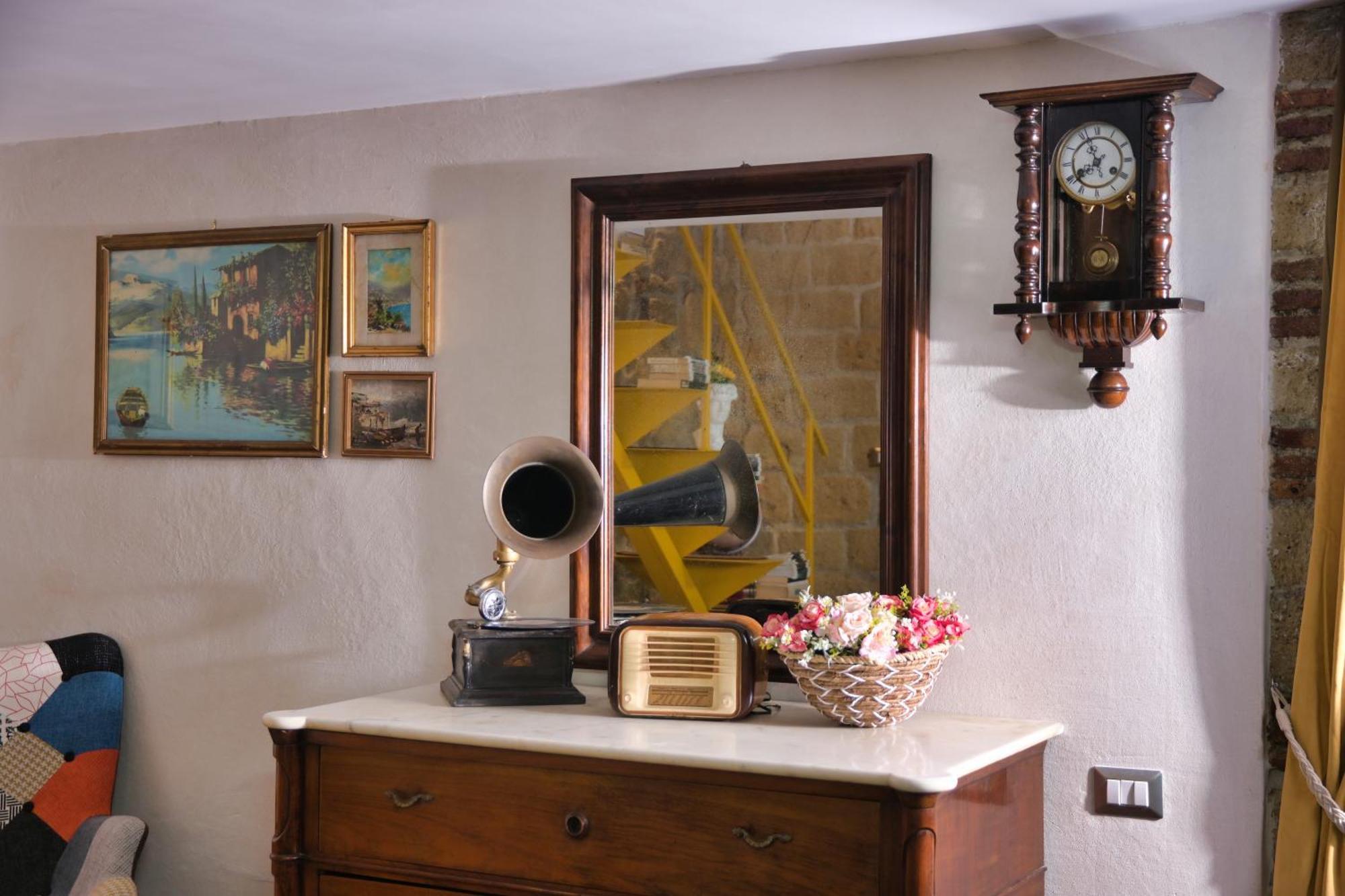 Apartament Carlito'S House- Un'Intera Casa Al Centro Storico Neapol Zewnętrze zdjęcie
