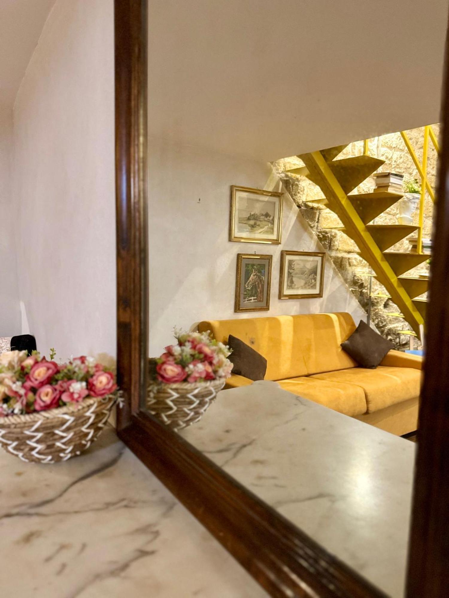 Apartament Carlito'S House- Un'Intera Casa Al Centro Storico Neapol Zewnętrze zdjęcie