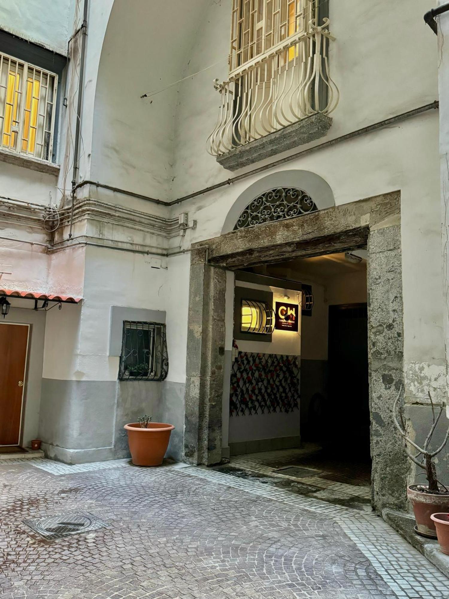 Apartament Carlito'S House- Un'Intera Casa Al Centro Storico Neapol Zewnętrze zdjęcie